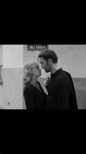 Top English Romance Movie Clips for Love Story Fans