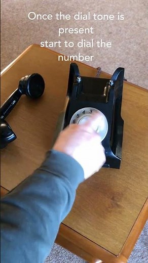 How to Use a Vintage Dial Phone #vintagetelephone #vintagephones #vintagephone #dialphone