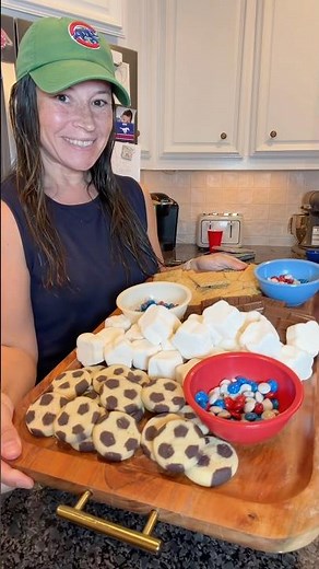 World Cup S’mores dessert board game day snacks soccer party ideas #worldcup #summerofgoals