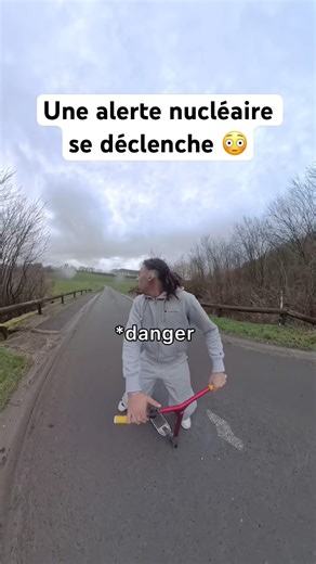 Une alerte nucléaire se déclenche 😳#alerte #nuclear #alarme #danger #help #shorts #peur #video ￼