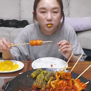 548K views · 8.7K reactions | hamzy eat korean food mukbang  #Hamzyasmr #hamymukbang #hamzyeats #mukbangasmr #hamzymukbang #koreanfood #hamzy #asmr #fypシ゚viralシ #cttoOfvideonotmine | Eunice Eats | Facebook