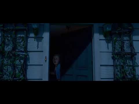 Chowder looks back at a jumpscare ‪@HalloweenCentral‬