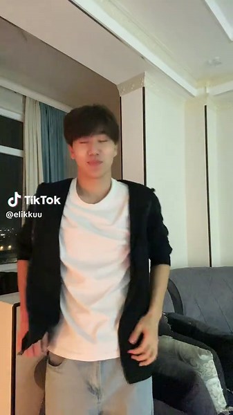 Dance Tutorial: Finding Your Style with Elikkuu