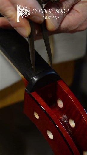 Positioning of the string notches on the cello nut - Piazzamento tacche capotasto cello #shorts