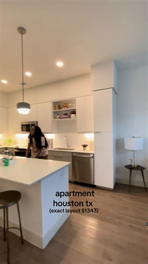 Med Center Apartment | 1 Bedroom – $1,343 Text if interested. ✨ Features & Amenities: \t•\tModern, clean design \t•\tEdgeless resort-style pool \t•\t24-hour gym yoga studio \t•\tGated parking garage Qualifications: \t•\tMonthly pretax income 3x the rent \t•\t600 credit score \t•\tNo evictions or broken leases \t•\tNo felonies 📲 Interested or want to tour? Yoonhee Yi | Houston Realtor 📞 832-521-1625 Free apartment locating in Houston & relocations #HoustonApartments #houston #apartmenttour #fyp