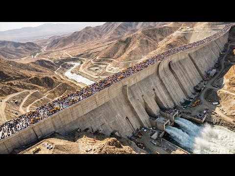 How America Split the Colorado River to Build a Mega Dam Holding Billions of Gallons Water