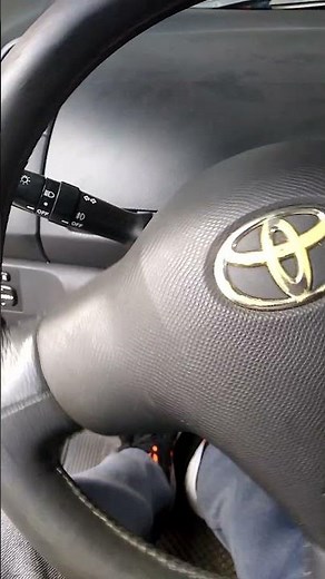 Toyota Yaris dtc U0073, U0105, U0121 problemas de comunicación falla dirección dura no marca RPM