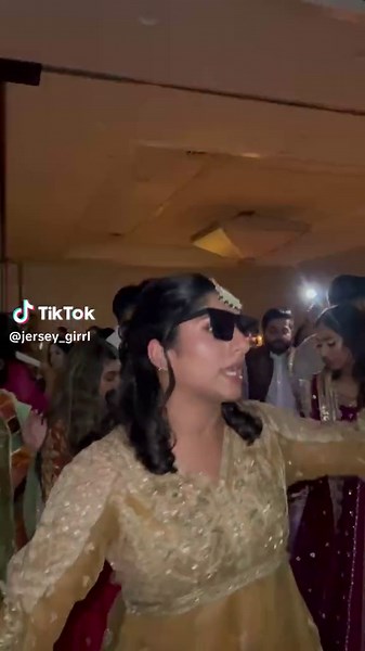 Pakistani Wedding Dance: Desi Brides Show off Their Moves