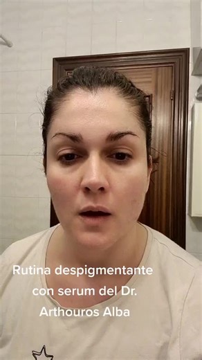 Rutina despigmentante con el serum Dr. Arthouros Alba
