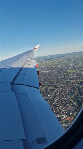 Landing in tullamarine (melbourne) Australia