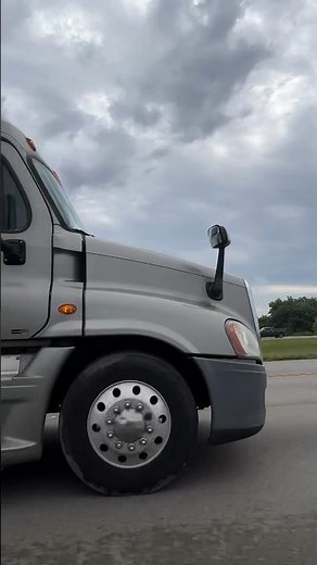 Big Rig Semi Flatbed Trucking! #transportation #bigrig #trucking