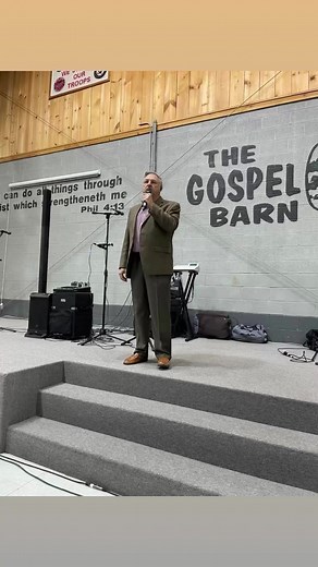 1.7K views · 13 reactions | Singing at the Gospel Barn in Somerset, Kentucky hosted by King of Kings Radio Network !!! Broadcasting the Gospel into all the world !!! Mark Bishop, Souther Gospel Music Hall of Fame inductee Regan Riddle, and the Lindsey Family!!! | Tracey Rhodes | Facebook