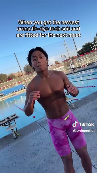 Discover Your Tie Dye Team: Blue or Pink?