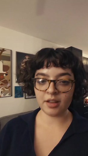 Bibliophilia Perfume Recommendations: Capturing the Scent of Old Books