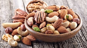 Hurricane preparation: Foods to stock up on before a storm hits