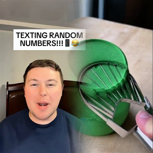 SABRINA CARPENTER!!!☕️😍 *Texting Random Numbers!* #sabrinacarpenter #shorts