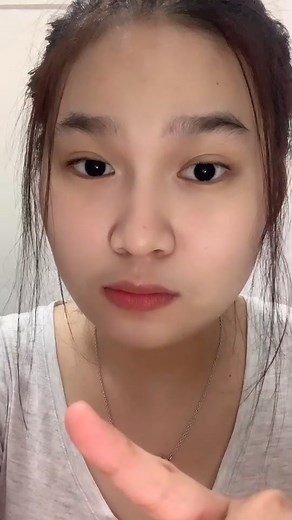 Verllya_ Trakteer Michat: Awas Lagi Liattt😡