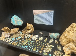 ‘One of the rarest’: Albuquerque turquoise expert shares insight on the gemstone