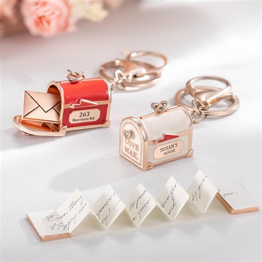 Boîte aux lettres personnalisée ouvrable Love Mail, porte-clés avec breloque pour sac, lettre d'amour et texte personnalisés, cadeau d'anniversaire de Saint-Valentin pour couple - Etsy France