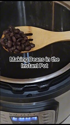 Cooking dried black beans in an instant pot | Dry beans in an instant pot makes it so easy