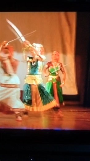 Aparajita Sarma on Instagram: "2008 now seems like bachpan. Matlab main bachpan se hi jhansi ki rani thi... Also featuring @sandhyahari Kya memory dhoondh ke layi hai @saradyuthi"