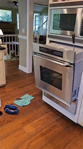 wall oven Dacor ECS127SCH. doesn`t heat at all. control Board Part #92028 replacement #MrThermister