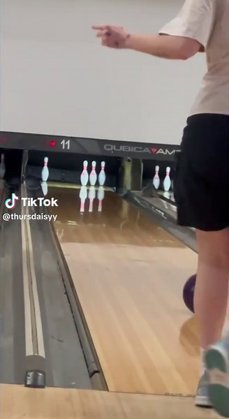 A couple of recent fun split conversions. I love bowling!! #bowling #spare #2handedbowling #fyp #splitconversion