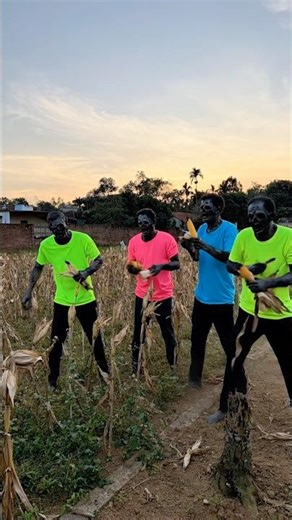 “Zombie on the Cornfield: America’s Strangest Harvest Helper”#shorts #ai #zombie