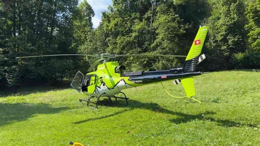 Helicopter exit in the Alps… then pure speed into stone