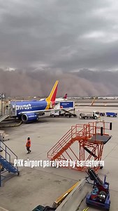 Yesterday, Phoenix came to a standstill as fierce sandstorms swept through PHX, grounding flights and turning the desert skies into a whirlwind of dust. Mother Nature definitely called the shots! 🌵💨✈️ This incredible time-lapse footage recorded by grounded commuter @torster #phoenix #sandstorm #flightdisruptions | captainchris