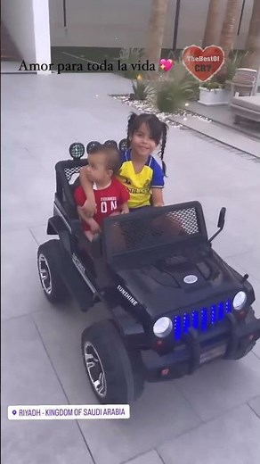 Little car ride with the children of Cristiano Ronaldo and Georgina Rodriguez #cr7 #family #toocute