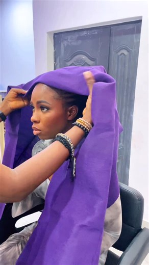 Gele classes are now open for 2026 Learn how to tie Gele Right not Tight Compliment of the season 拾拾 Dm or chat for more inquiries 08167754755 #geletraining #gelestylist #geletraininginibadan #gelewithoutheadache | Smilescreation | Facebook