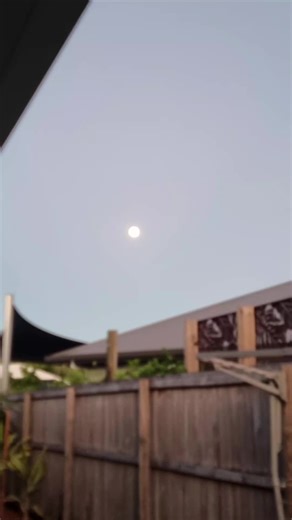 Scott Conners (@scottkingsleyconners)’s videos with Talking to the Moon - Bruno Mars