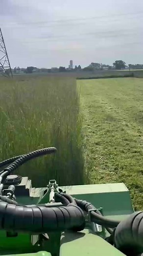 Avant with flail mower! Video: Strobl Austria Gmbh #Avant #AvantLoader #WorkSmart #AllYearRoundMachine #AvantAttachments #AvantFamily #LoaderLife #WeekendWork #AvantInAction | Avant Tecno