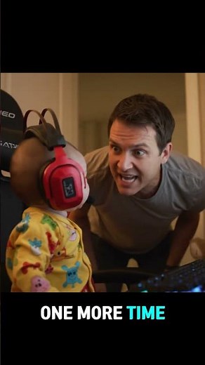 The illegal way he makes money online... 😳💻 (Caught 4K) #Shorts #baby #relatable