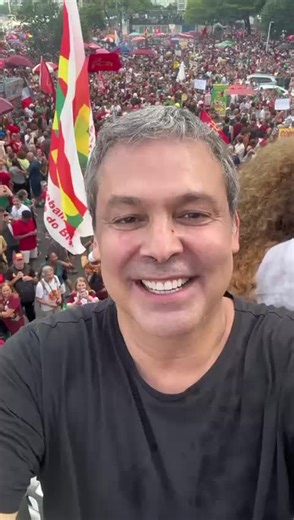 SEM ANISTIA! Estamos nas ruas de todo o Brasil pra dizer que o povo não vai aceitar anistia pra golpista, blindagem pra parlamentares e uma bancada de deputados foragidos. Nós viramos o jogo com muita luta nas redes e nas ruas. Mais um dia lindo, de muita força e muita energia no Rio de Janeiro!