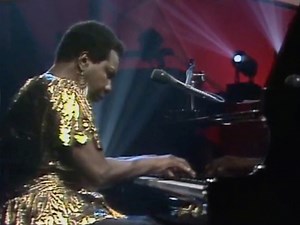 26K views · 2.4K reactions | On May 21st, 1988, #ninasimone appeared on the Spanish musical television program "Sábado Noche" where she played "My Baby Just Cares For Me" #sabadonoche #mybabyjustcaresforme | Nina Simone | Facebook