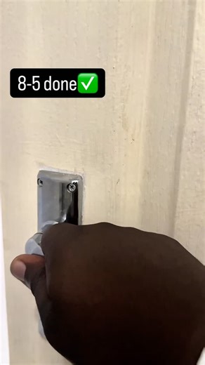 CubeTech Zimbabwe on Instagram: "The 8–5 is done, now it’s time to clock in for my hopes, dreams, and the vision I’m building. Like | Comment | Share | Follow @cubetech_zw for more setup inspirations, tech tips & gaming✨ #setupinspiration #guysintechnology #workhard #setup #mondaymotivation"