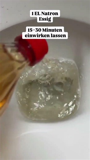 WC-Ränder entfernen mit Essig & Natron #haushaltstipps #putztipps #reinigungstipps