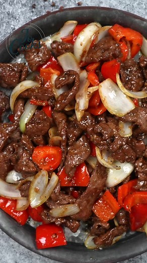 1.2M views · 16K reactions | With stir-fried strips of tender steak and crisp fresh veggies coated in an incredibly delicious sauce, this restaurant-style Chinese Black Pepper Beef is bursting with flavor! It’s the perfect quick and easy 30-minute meal to curb your craving for take-out! Recipe—https://www.jocooks.com/recipes/black-pepper-beef/ | JoCooks | Facebook