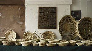 8.2K views · 342 reactions | Sweetgrass baskets are some of the most sought-after pieces of art in the Lowcountry. No two baskets are alike & each are made by hand by talented weavers like Charleston's local legend Corey Alston. Click through to watch Corey's full story & discover his favorite spots throughout the Lowcountry: bit.ly/3ijaPx9 #ExploreCharleston | Explore Charleston | Facebook