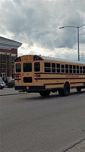 2005 IC CE 300 Bus 59