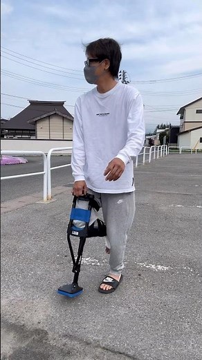 【解体工事】足にコンガラが落ちた男の末路 ハンズフリー松葉杖を使用