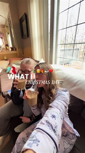 What I got to eat on Christmas!!🎄🫶🏻 What is everyone’s Christmas traditions with their families? @stokcoldbrew #whatieatinaday #wieiadrealistic #balancedeating #christmasday #creatorsearchinsights