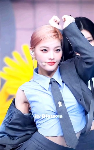 MOMENT VS PIC (IROHA VER.)💚 #illit #iroha