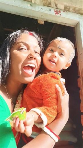 Waking up 16 kids for Christmas like...🥺☺️😘😚#shorts