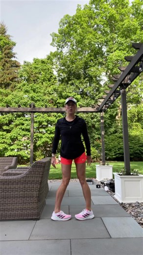 Raise your hand if you got some pigeon toes like emma #pigeon #irishdance #dance #fyp #pigeontoes