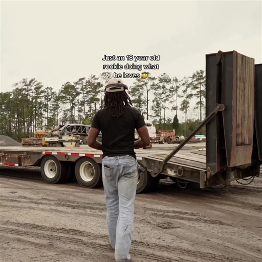 Rookie 18-Year-Old's First Time Running the Ramp Trailer