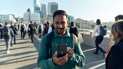 EE brings back much-missed roaming perk with new speedier 5G plans