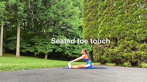 Running requires more than just running! Kimberly Gilfus shares a supplemental strength training routine to improve strength and speed, and prevent injuries. Hit play to follow along (or save for later). Warm up: Quad stretch reach x 10 Butt kickers x 30 Knee hugs x 10 High Knees x 30 Standing toe touch reach x 10 Windmills x 10 Front heel tap x 20 Standing hip stretch x 2 Hamstring stretch reach x 10 Narrow squat reach swings x 10 Calf stretch x 10 Lunge reach x 10 Workout: Kneeling hip thruste